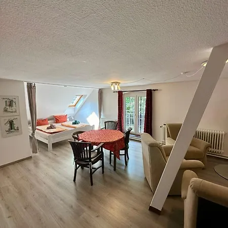 Haus Tunix